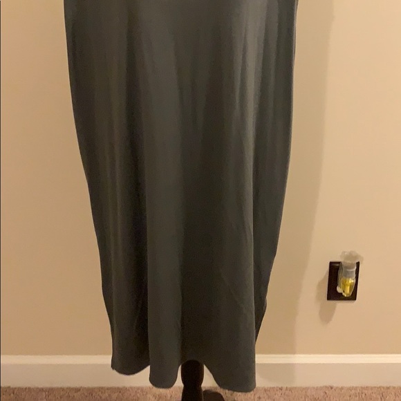 New gray dress - Picture 3 of 3